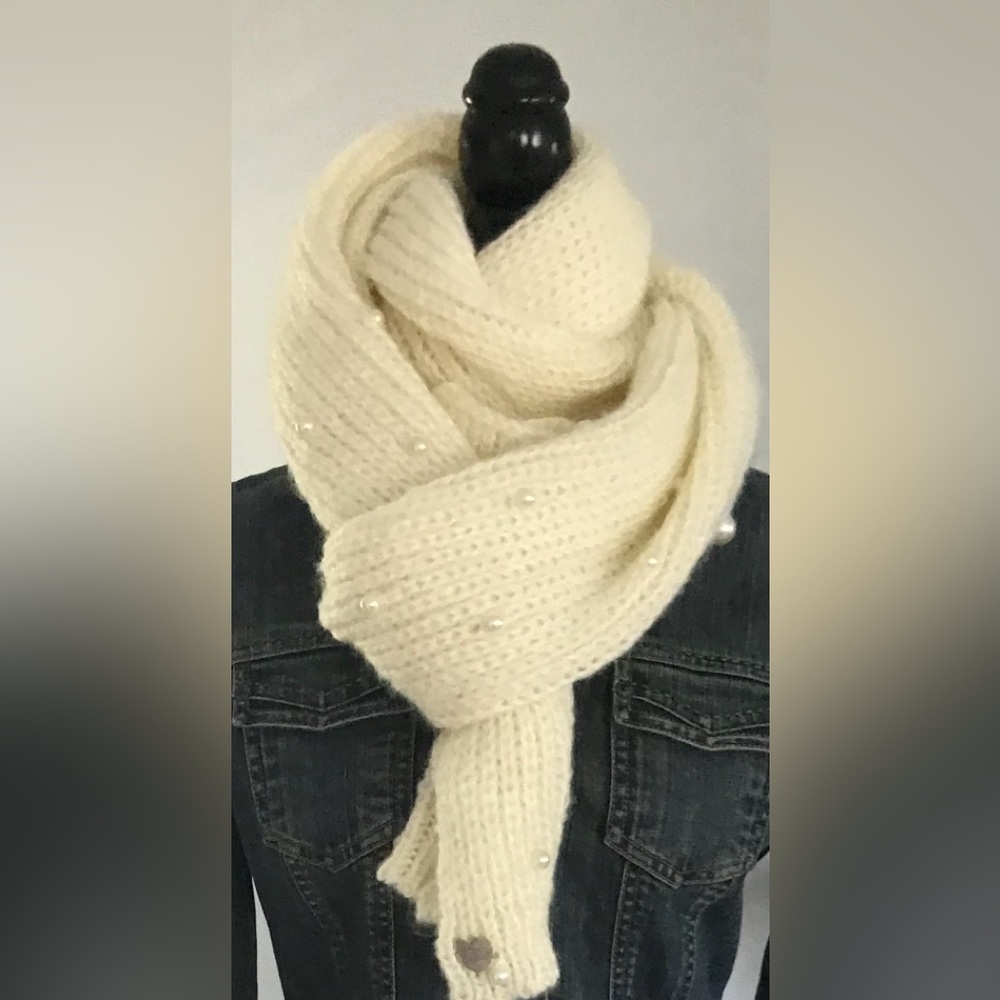 Betsy Johnson Pearl Jam Long Scarf Linen White One Size